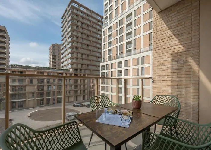 Modern With Private Terrace And Parking Appartement *