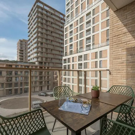 Modern With Private Terrace And Parking Апартаменты *