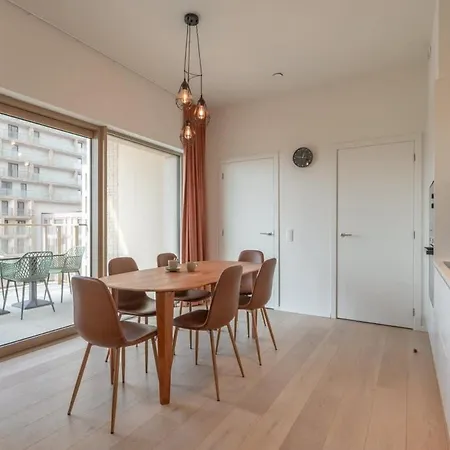 Modern With Private Terrace And Parking Апартаменты *