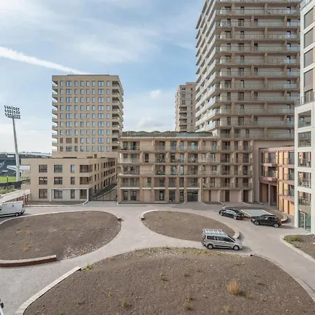 Modern With Private Terrace And Parking Апартаменты