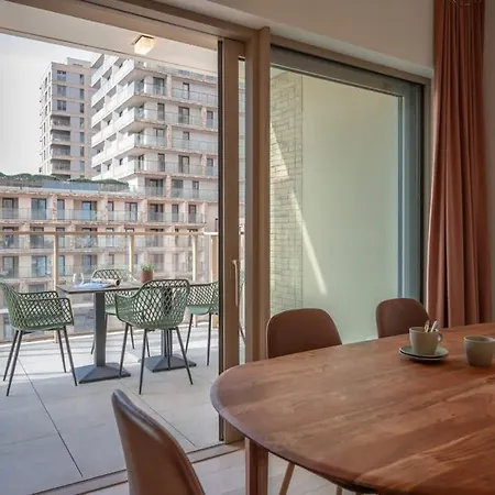Апартаменты Modern With Private Terrace And Parking Остенде