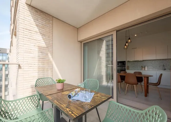 Modern With Private Terrace And Parking