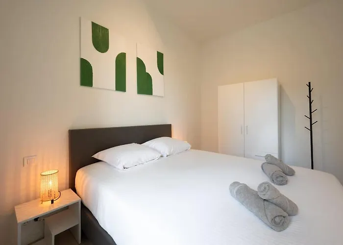 Daire Modern With Private Terrace And Parking *